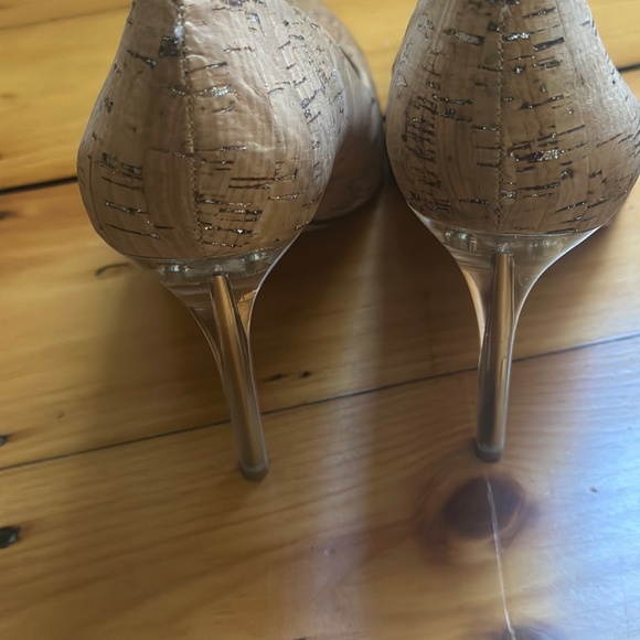 Brown heels 4” inch long. - Picture 3 of 3